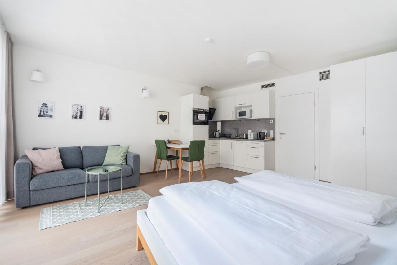 Quiet And Cozy Apartment Next To Mariahilfer Strasse And Naschmarkt With Ac, Minimum 30 Nights 维也纳 外观 照片